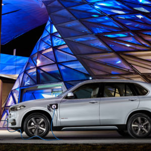 Seite - BMW X5 xDrive40e - das erste Plug-in-Hybrid-Serienautomobil